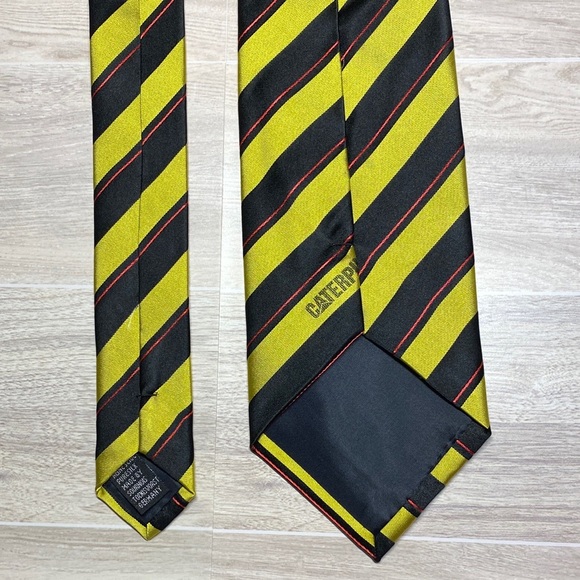 Caterpillar Bold Yellow and Black Men's Tie - Picture 3 of 12